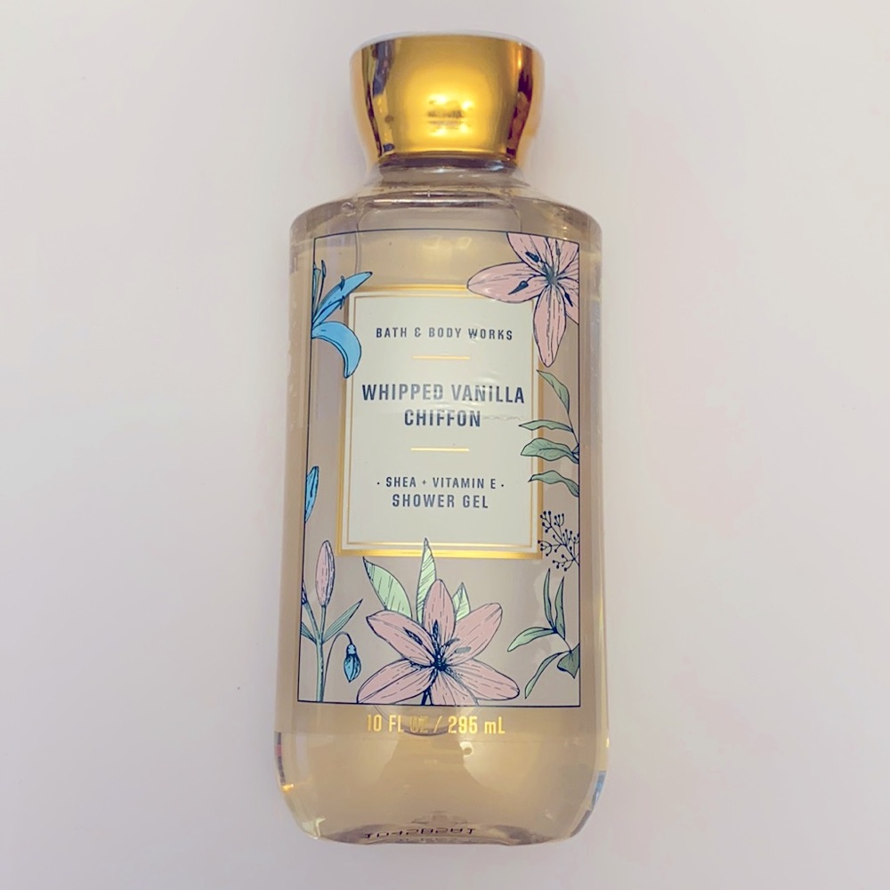 Bath & Body Works - Whipped Vanilla Chiffon NEW